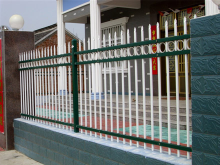 三橫杠鋅鋼護欄